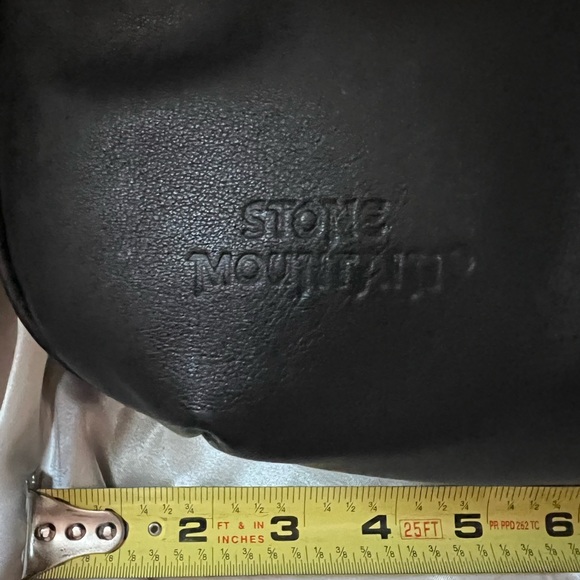 Stone Mountain Genuine Leather black over the shoulder purse. Brand new - Picture 4 of 5